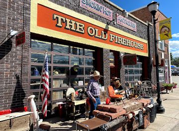 utah/panguitch/shop/smokin-hot-antiques
