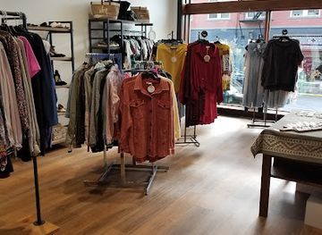 indiana/wabash-valley/shop/lily-s-n-things