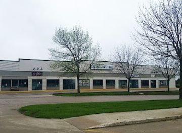 iowa/spirit-lake/shop/center-lake-plaza