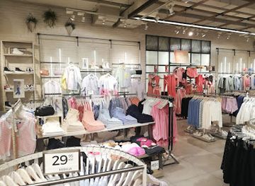 bosnia-and-herzegovina/tuzla/shop/stradivarius