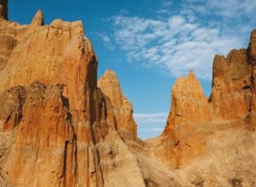 bosnia-and-herzegovina/foca-region/shop/pjescane-piramide