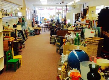 wisconsin/baraboo-range/shop/baraboo-vintage-seek-boutique