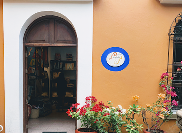 mexico/oaxaca/shop/galeria-fe-y-lola-rugs-textiles