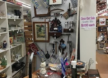 michigan/east-michigan/shop/antiques-uniques-marketplace