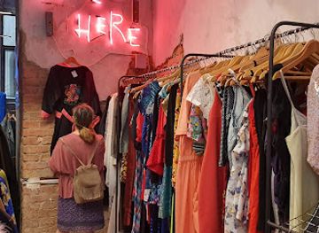 hungary/hansag/shop/antifactory-vintage-shop