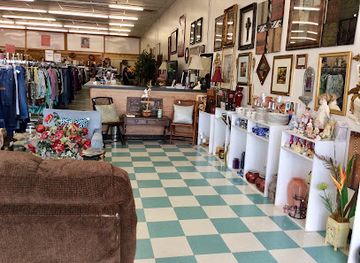 texas/longview/shop/treasures