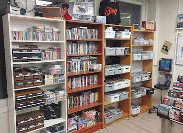 norway/ostfold/shop/retro-vinyl-record-store