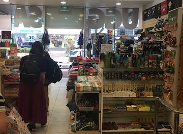 australia/cairns/shop/giftopia