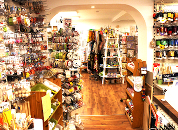 germany/palatinate/shop/seidenraupe-hochspeyer-wollgeschaft-dekoladen-geschenkartikel-co2-zylindertausch-hobby-spielwaren-schreibwaren