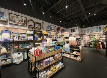 rhode-island/warwick/shop/boxlunch