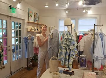 louisiana/lake-pontchartrain/shop/cameo-boutique