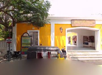 india/puducherry/promenade-beach/shop/murali-p