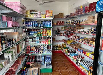 maldives/raa-atoll/shop/the-chase