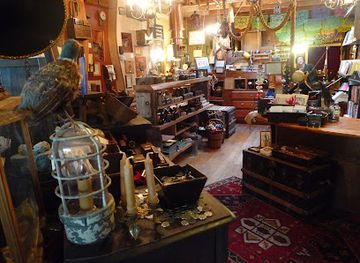 california/san-francisco-peninsula/shop/826-valencia-pirate-supply-store