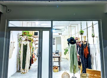 mexico/playa-del-carmen/coco-beach/shop/agua-de-coco-boutique