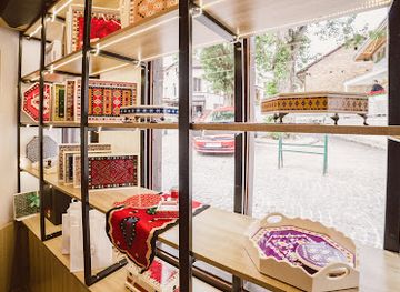 bosnia-and-herzegovina/trebevic-mountain/shop/jonze