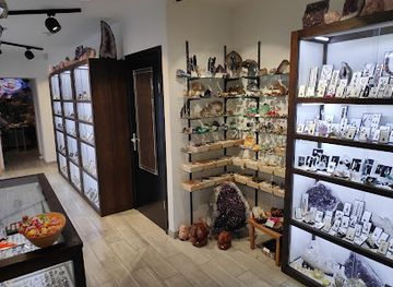 belgium/la-roche-en-ardenne/shop/pierre-de-lune