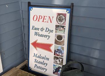 canada/prince-edward-island-national-park/shop/ewe-dye-weavery-shop