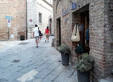 italy/montepulciano/shop/voltaia-102