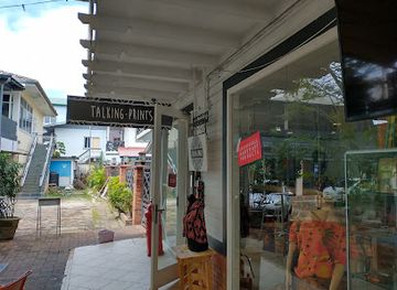 suriname/paramaribo/shop/talking-prints