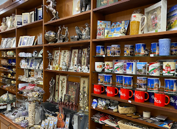 hungary/mecsek-mountains/shop/modiano-ajandekuzlet