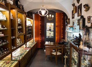 slovenia/upper-carniola/shop/ritter-starinarnica-in-galerija-petrovic-dusan-s-p