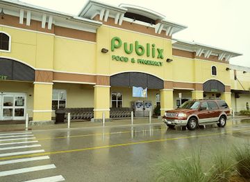 florida/fort-myers/shop/the-shops-at-village-walk