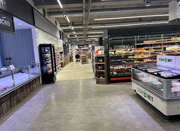 iceland/highlands/shop/kringlan