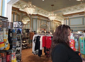 michigan/detroit/new-center/shop/new-center-one