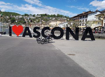 switzerland/ascona/shop/sinclair-s-dog-accessoires-u-r