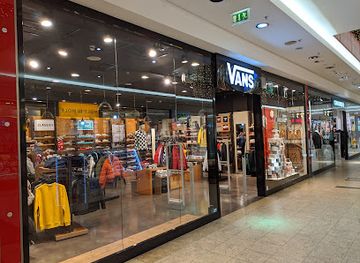 poland/krakow/shop/vans-store-krakow