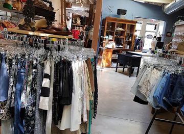 new-york/buffalo/shop/second-chic