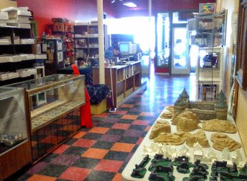 iowa/ames/shop/main-street-magic-miniatures-more