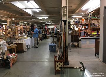 massachusetts/boston/south-end/shop/sowa-vintage-market