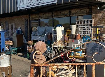 minnesota/red-river-valley/shop/haupt-antiek-market
