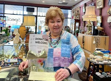 tennessee/memphis/shop/special-things-antique-jewelry