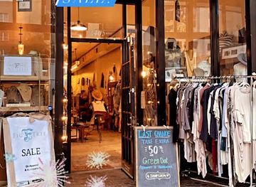 texas/houston/rice-village/shop/fig-tree-accessories-rice-village