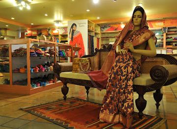 india/western-india/shop/central-cottage-industries-emporium