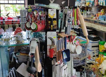 saint-lucia/diamond-falls-botanical-gardens/shop/victorian-boutique