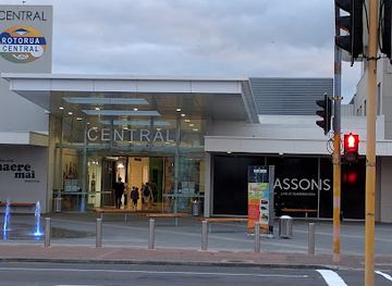 new-zealand/rotorua/shop/glassons
