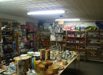 hungary/pilis-mountains/shop/kaosz-uzlet