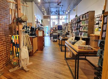 maine/portland/shop/earthbound-trading-co