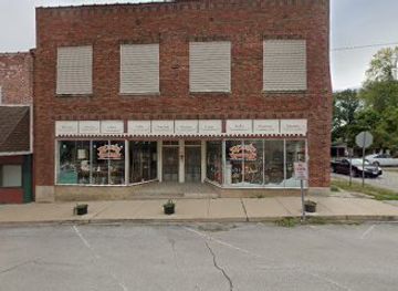 illinois/great-river-road/shop/roe-s-country-store