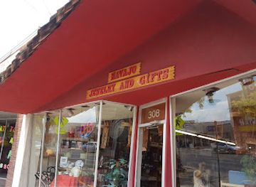 new-mexico/farmington/shop/alex-benally-s-hogan