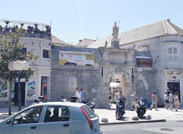 croatia/trogir/shop/blu-lifestyle