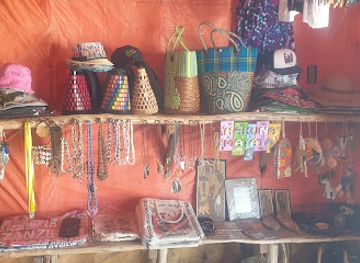 tanzania/zanzibar-city/kiwengwa/shop/lewiatan-zanzibar