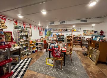 iowa/cedar-rapids/shop/vintage-market-supply-co