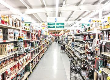 north-dakota/cavalier/shop/leevers-foods-cavalier-nd