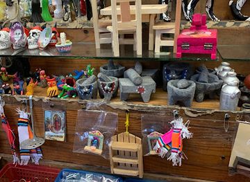 mexico/mexico-city/coyoacan/shop/tienda-de-ropa-mercado-coyoacan