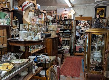 california/livermore/shop/blue-door-antiques